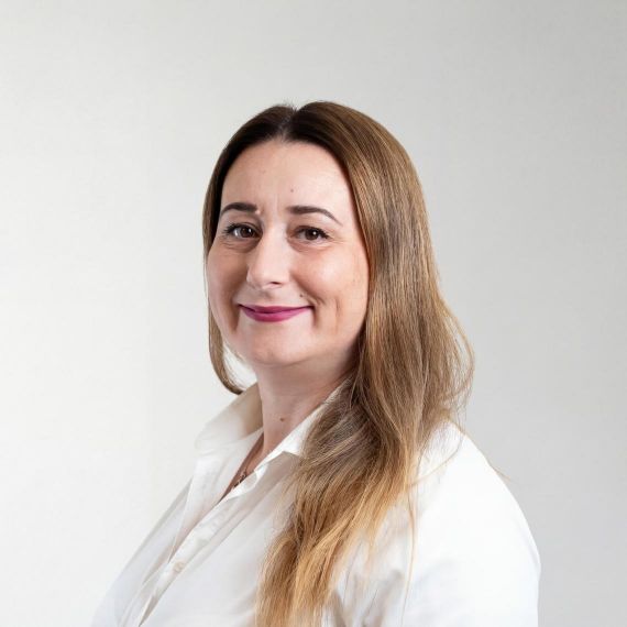 Mgr. Jana Murínová