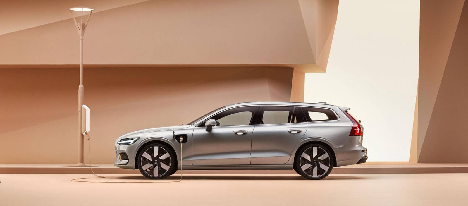 Volvo V60 Recharge plug-in hybrid